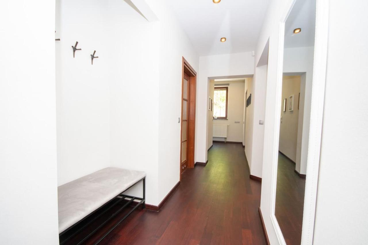 Inpoint 2-Bedrooms Apartment With Private Garden And Free Parking Krakau Exterior foto