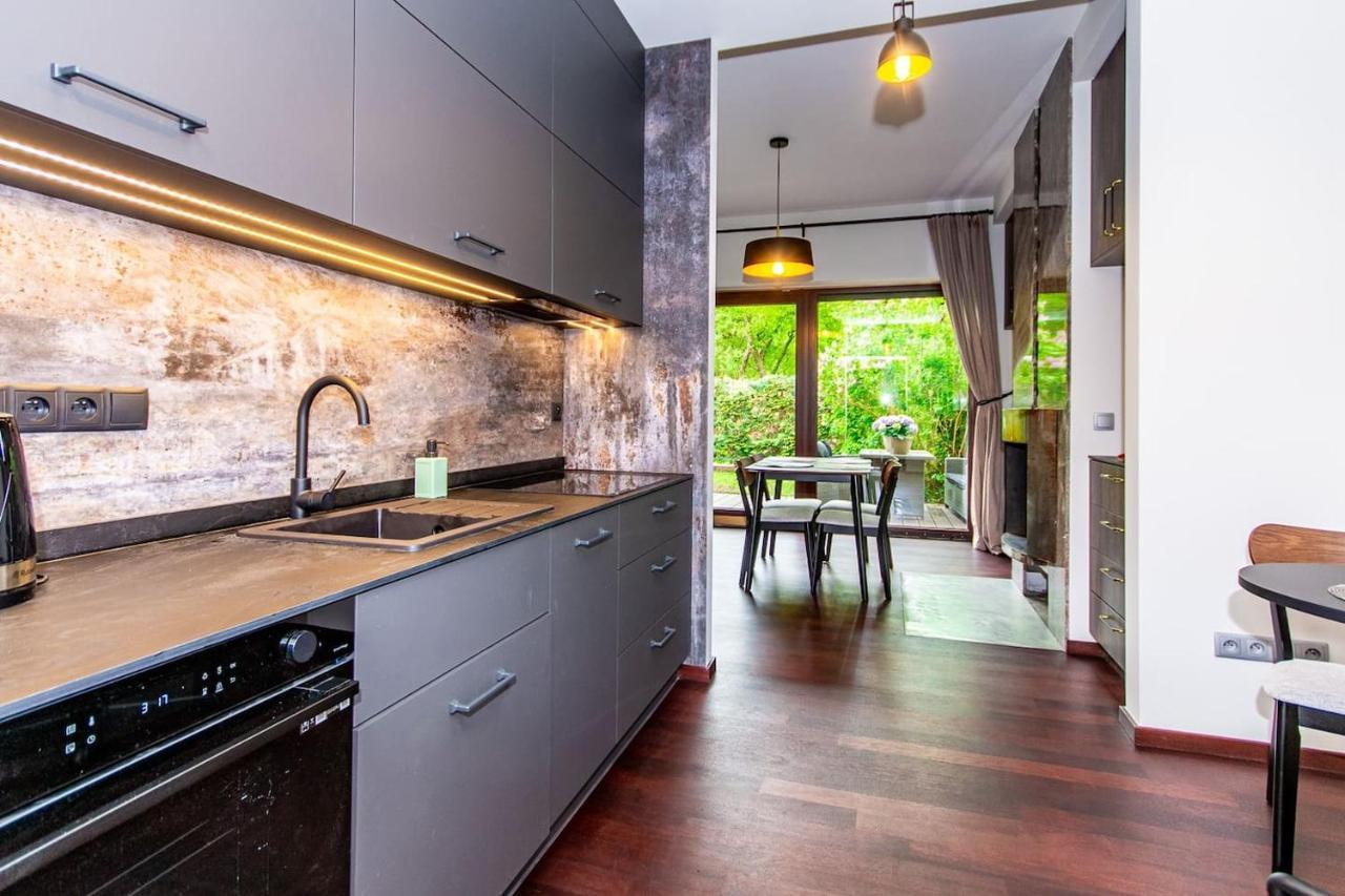 Inpoint 2-Bedrooms Apartment With Private Garden And Free Parking Krakau Exterior foto