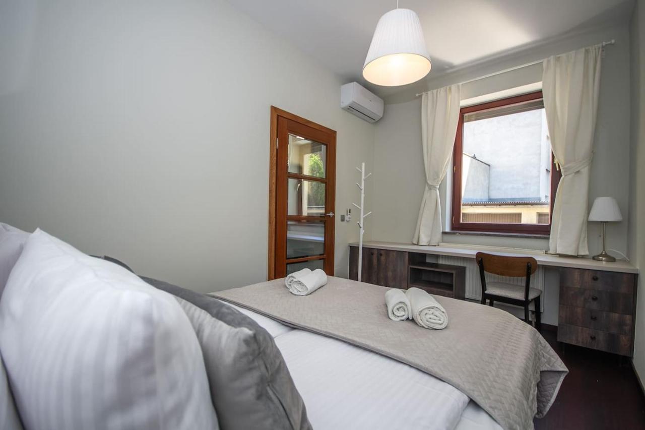 Inpoint 2-Bedrooms Apartment With Private Garden And Free Parking Krakau Exterior foto